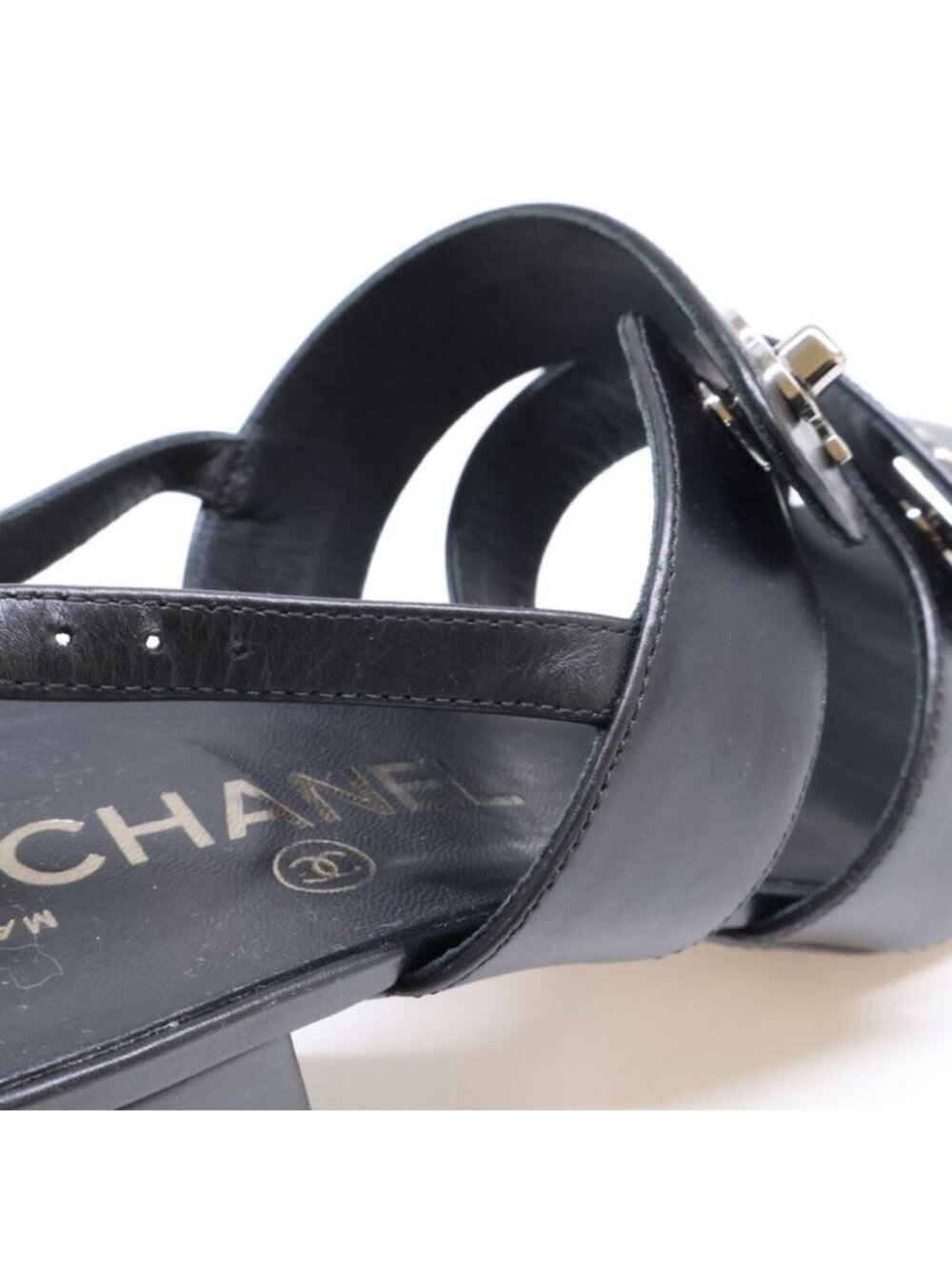 ★SOLD★ Chanel CC Logo Turnlocks Ring Back Sandals 2C - Picture 9 of 10